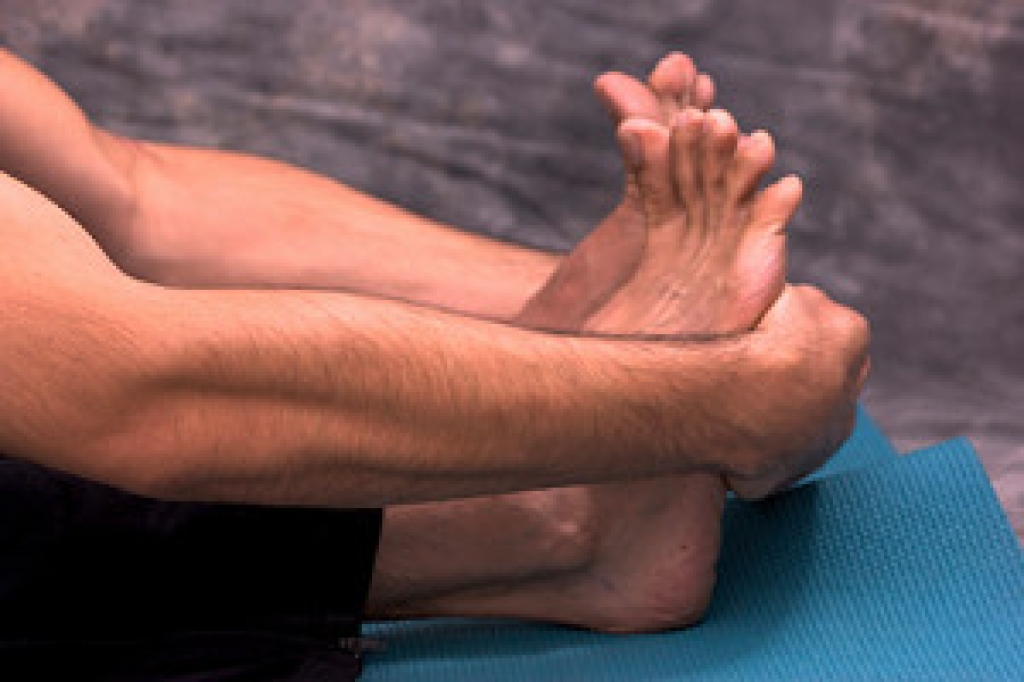 Simple Stretches for Foot Pain Relief